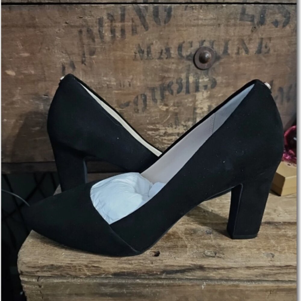 Cole Haan Women's Shoes Size 7 1/2 Renner Pump Black Suede New - No Box